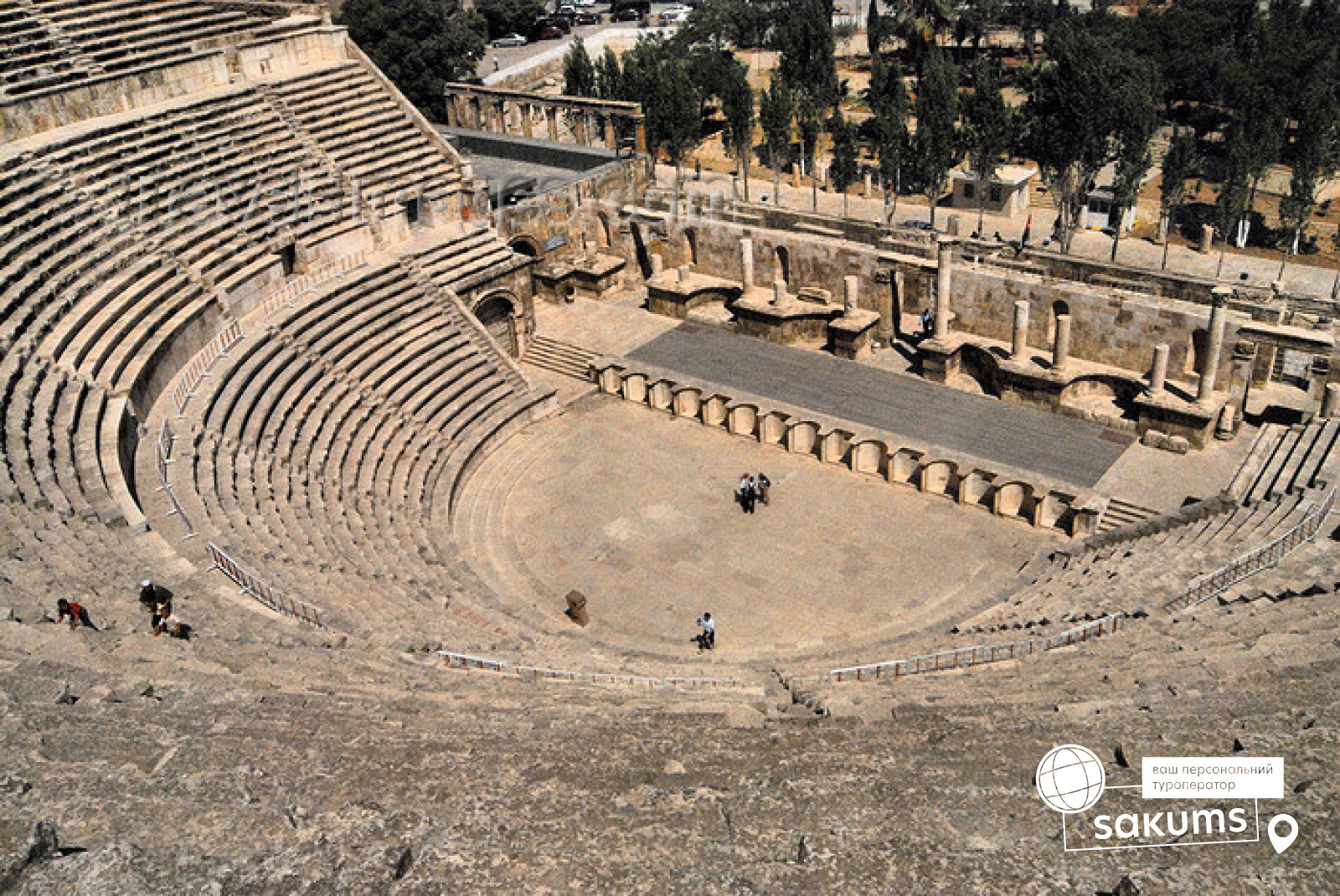 Первый театр был построен. Римский театр в Аммане. Первый театр в мире античный театр. Первый театр в древней Греции. Древний театр Диониса.